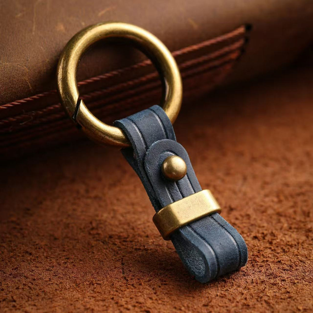 Car Key Fob Retro Leather Keychain, Anti-Loss Clip for Belt
